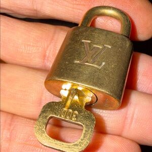 Louis Vuitton # 300 made in France Brass Key Holder